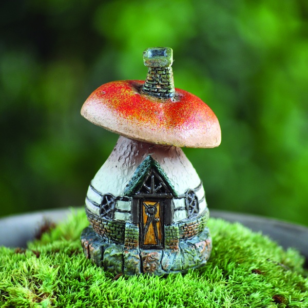 Micro Mini Mushroom Cottage (Fiddlehead)
