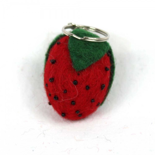 Strawberry Keyring (Fairfelt)