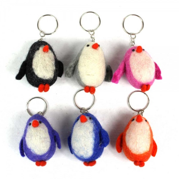 Penguin Keyring (Fairfelt)